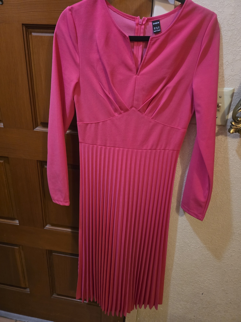SHEIN Hot Pink Pleated Long Sleeve Dress